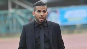 Coach Everton