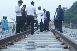 Amaechi-Inspects-Ebute-Metta-Railway-Terminal-Lagos