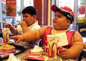 EVERY-BIT-OF-JUNK-FOOD–FAST-FOOD-DAMAGES-YOUR-ARTERIES–PAVES-WAY-FOR-CORONARY-ARTERY-DISEASE-
