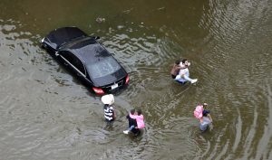 171005-houston-harvey-mn-1200_0d178ff9a6eb5cd752082ccdac5cb03a.nbcnews-ux-2880-1000