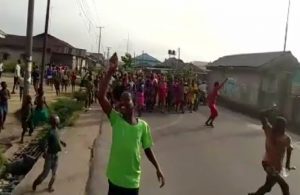 Women protest 2