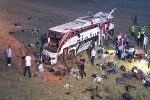 Bus crash in Turkey leaves 14 dead, 18 injured