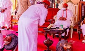 okowa congratulates Asagba of Asaba on the occassion of his 97th birthday