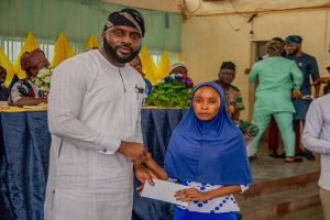 Another 100 Students benefit from Oyo Speaker's Bursary program
