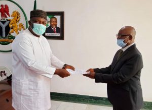  Gov. Ugwuanyi swears in Justice Ozoemena as Acting Chief Judge of Enugu 