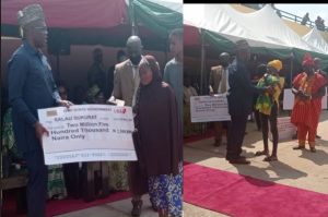 Governor Makinde presents N2.5m each to families of Amotekun corps