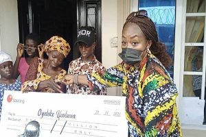 Lagos State presents apartment, cash to family who lost child to stray bullet