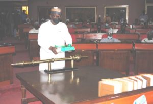   Governor AbdulRazaq presents N189 billion 2022 budget proposal