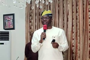 Makinde abruptly ends state event over Alao-Akala's death, condoles former gov's family