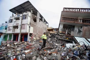 5.8 magnitude earthquake strikes Ecuador region