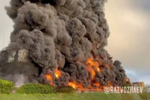 RUSSIA ON CRIMEA DEPOT FIRE -crisis-sevastopol_600x400