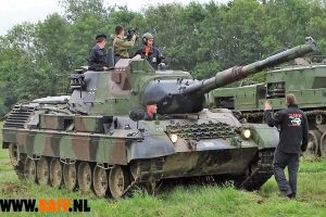 GERMANY TO AID UKRAINE