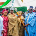 Gov AbdulRazaq presents Staff of Office to Kwara monarch Onijagbo of Ijagbo