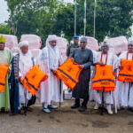 Boat mishap: Kwara gov AbdulRazaq hands over 1,000 units of life jackets to Patigi residents