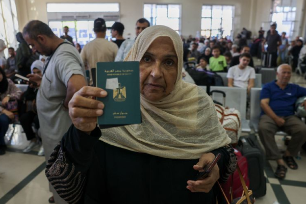 Egyptian Passport ID Holders Stuck In Gaza For Weeks Plead To Return   New Project 2023 12 28T135717.263 