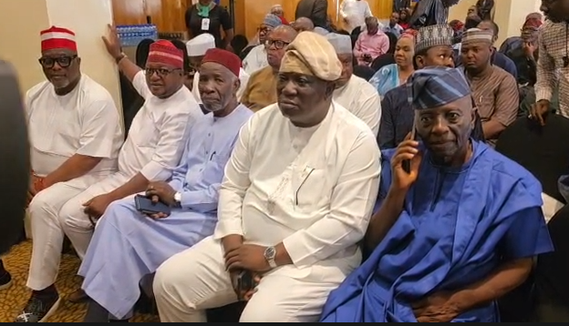 Screenshot 2026-02-26 at 16-11-49 (157) WhatsApp