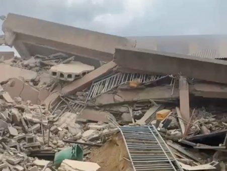 building-collapses-in-Lagos-451×340