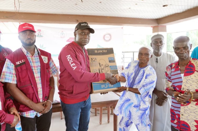 PHOTOS: Ex-Cannabis Growers Rejoice As NDLEA Distributes Fertilisers, Sprayers In Ondo