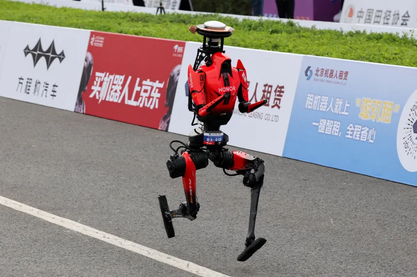 Robot Outruns Humans in Beijing Half-Marathon, Beats World Record