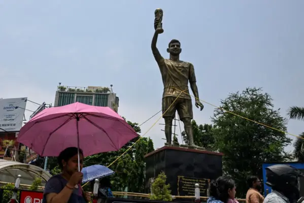 Messi Giant Statue