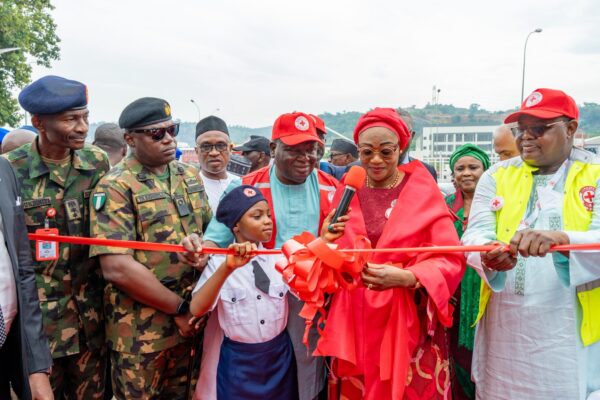 Oluremi Tinubu commissioning Nigerian Red Cross headquarters
