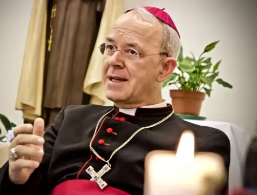 Bishop Athanasius Schneider