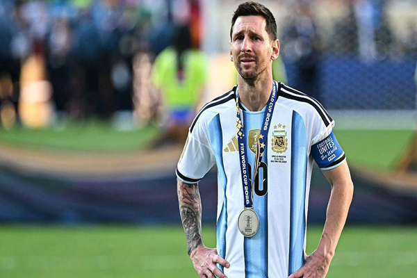 Lionel Messi Crying