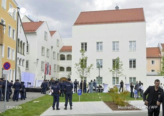 Adolf Hitler’s house on Braunau-am-Inn had become a meeting-place for neo-Nazis © KERSTIN JOENSSON / AFP